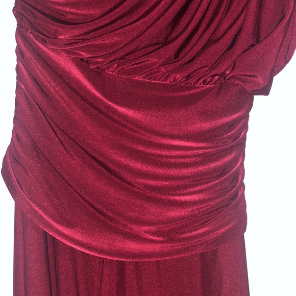 Red fancy jumpsuit - Picture 6 of 11